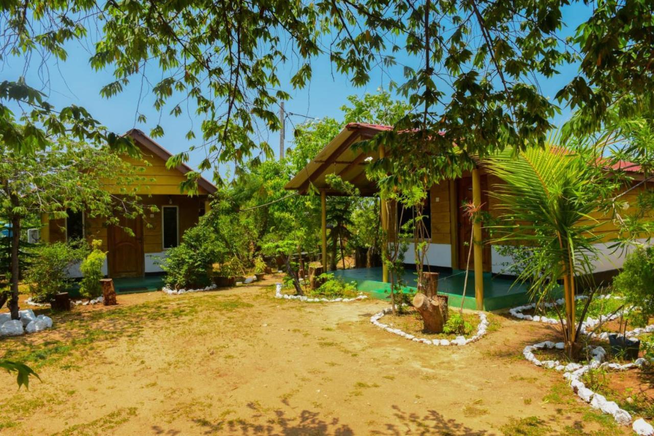 Sunntop Cabana Тринкомали Экстерьер фото